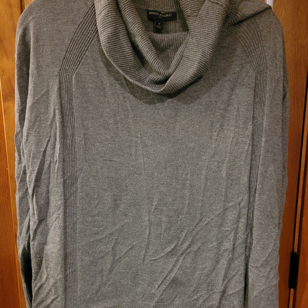 Banana Republic Gray Turtleneck Sweater Soft Knit